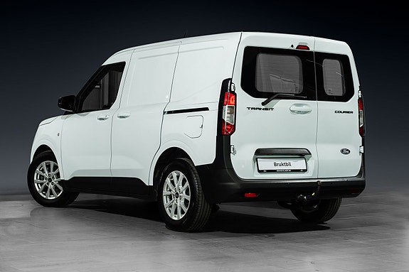 Ford Transit Courier 6 of 26
