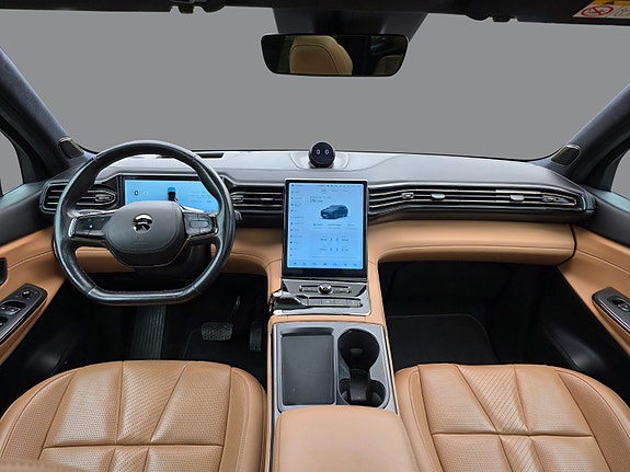 NIO ES8 18 of 30