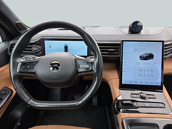 NIO ES8 19 of 30