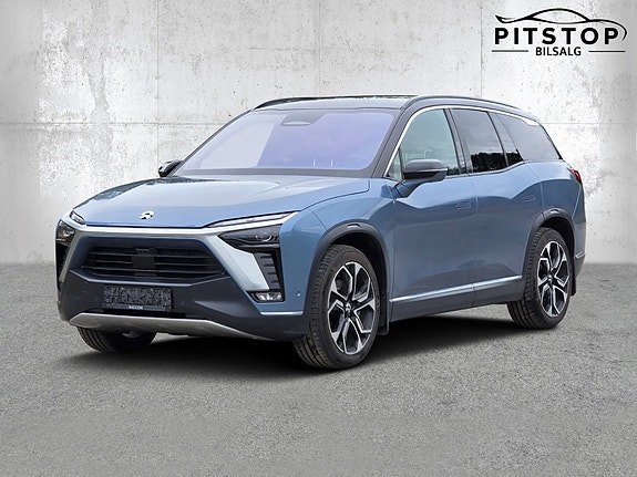 NIO ES8 3 of 30