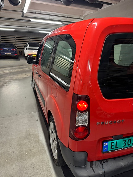 Peugeot Partner 4 of 10