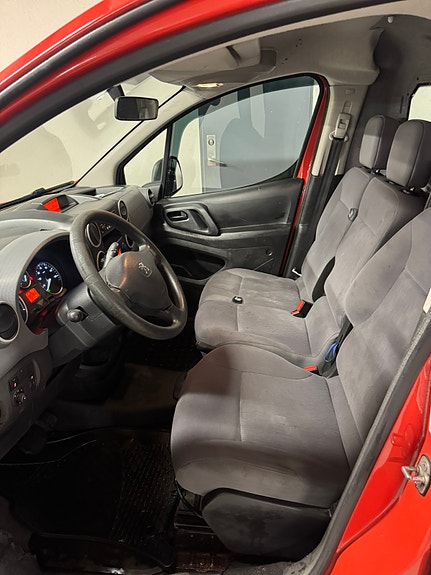 Peugeot Partner 8 of 10