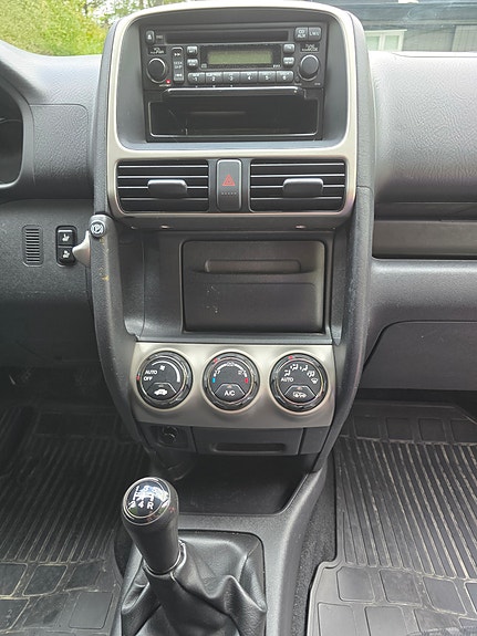 Honda CR-V 10 of 18
