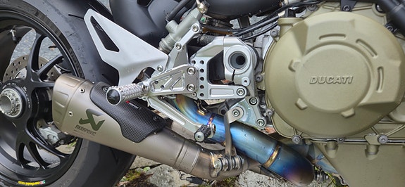 Ducati Streetfighter V4 S 4 of 9