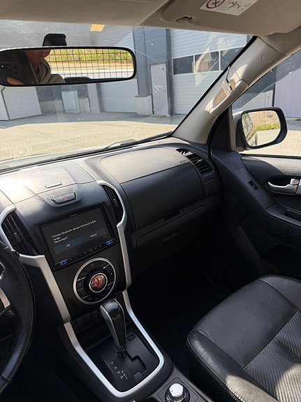 Isuzu D-max 20 of 30