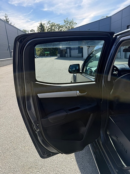 Isuzu D-max 18 of 30
