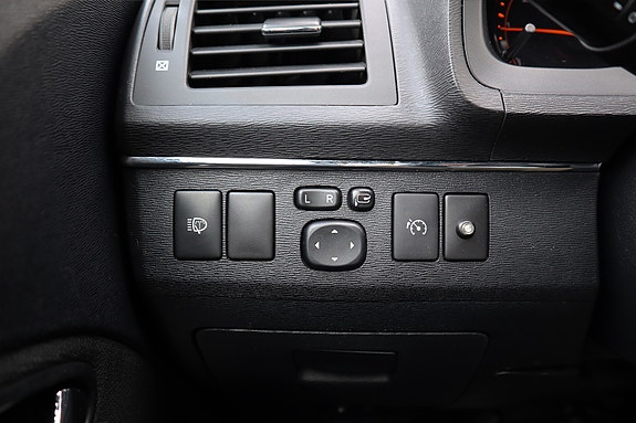 Toyota Avensis 16 of 23