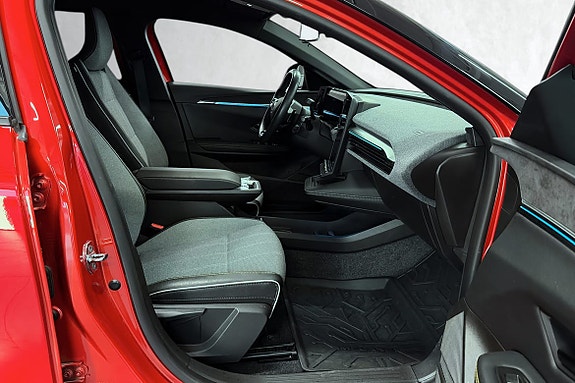 Renault Megane E-Tech 14 of 14