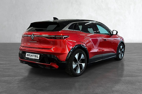 Renault Megane E-Tech 5 of 14