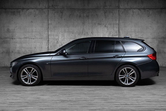 BMW 318d 13 of 30