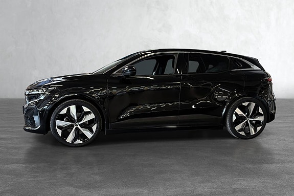 Renault Megane E-Tech 2 of 9