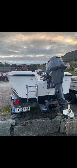Sjølvlensande Quicksilver 410 Fish med Yamaha 15 hk  elektrisk start og båtvogn. 3 of 4