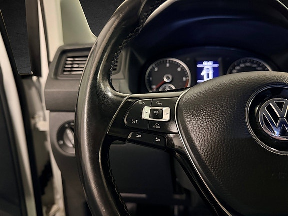 Volkswagen Caddy 16 of 27