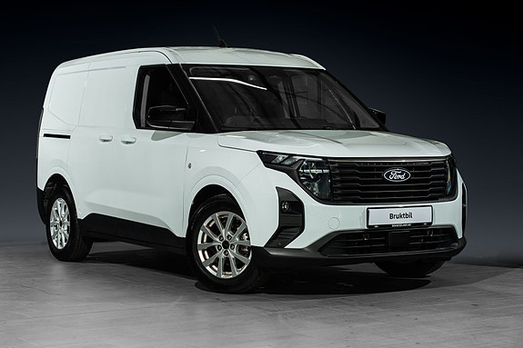 Ford Transit Courier 2 of 26