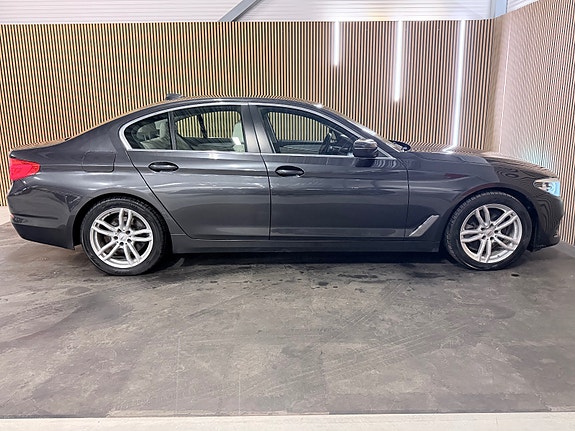 BMW 520d 9 of 30