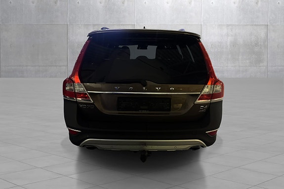 Volvo XC70 4 of 19