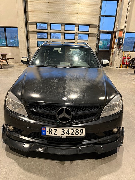 Mercedes-Benz C220 d 4 of 16