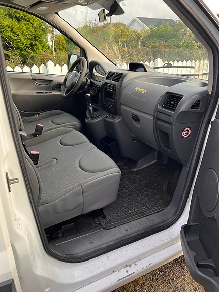 Peugeot Expert 9 of 12
