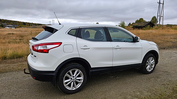 Nissan Qashqai 3 of 15