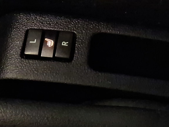 Toyota Verso-S 17 of 19