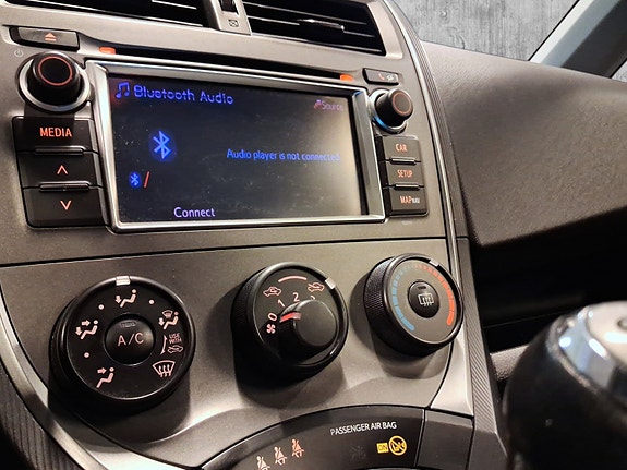 Toyota Verso-S 12 of 19
