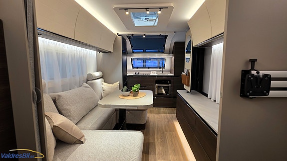 Adria ALPINA 663 HT / Facelift / Alde / MACH 2.0 / Separat dusj 14 of 20