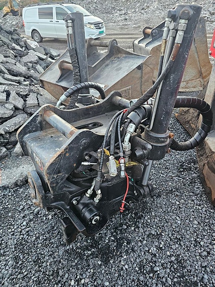 Cat 313-07 13 of 17