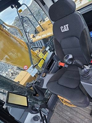 Cat 313-07 14 of 17