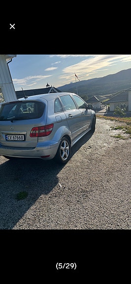 Mercedes-Benz B180 d 9 of 12