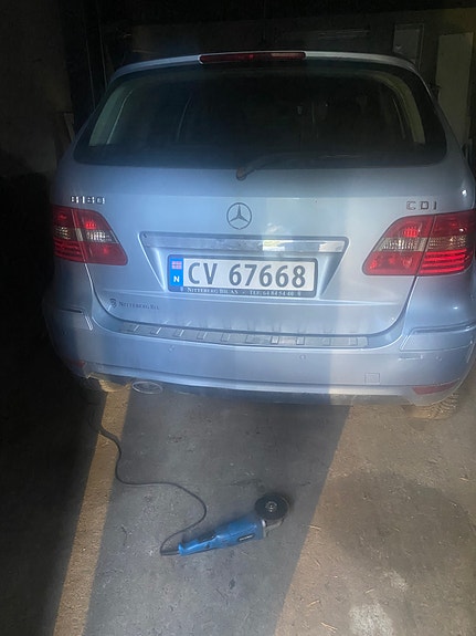 Mercedes-Benz B180 d 12 of 12