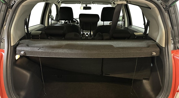 Toyota Urban Cruiser 13 of 16