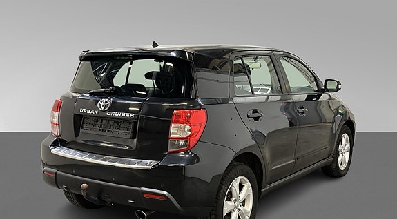 Toyota Urban Cruiser 8 of 16
