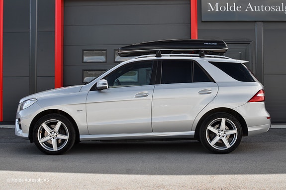 Mercedes-Benz 4 of 24