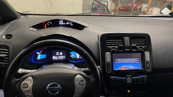 Nissan Leaf 7 of 19