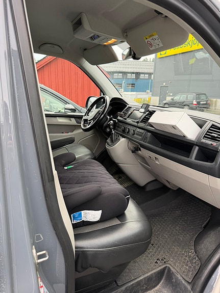Volkswagen Transporter 2 of 5