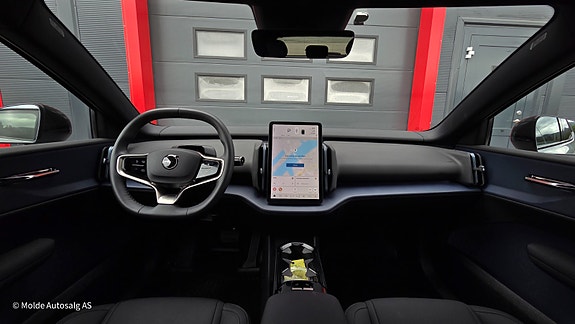 Volvo EX30 17 of 24