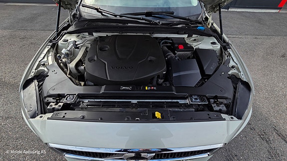 Volvo V60 4 of 27