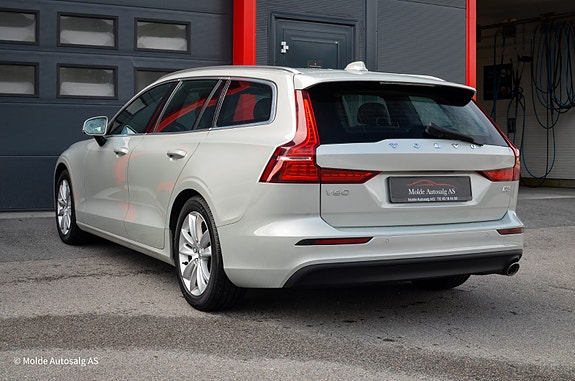 Volvo V60 7 of 27