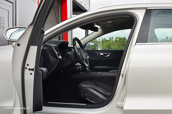 Volvo V60 16 of 27