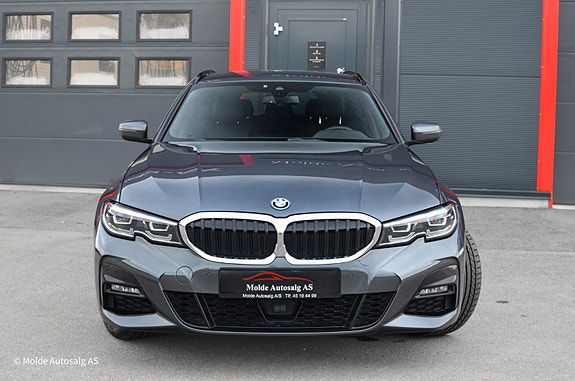 BMW 330e 3 of 30