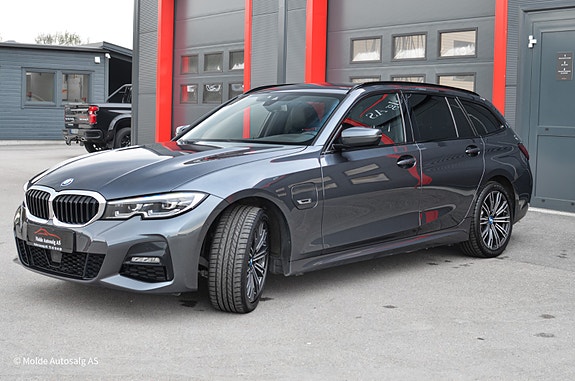 BMW 330e 5 of 30
