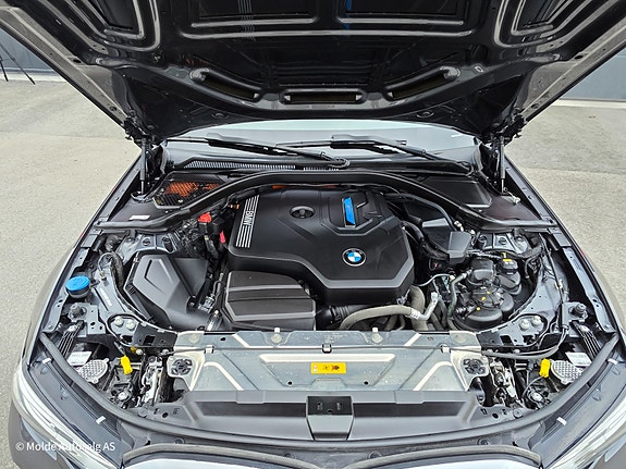 BMW 330e 4 of 30