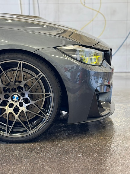 BMW M4 6 of 30