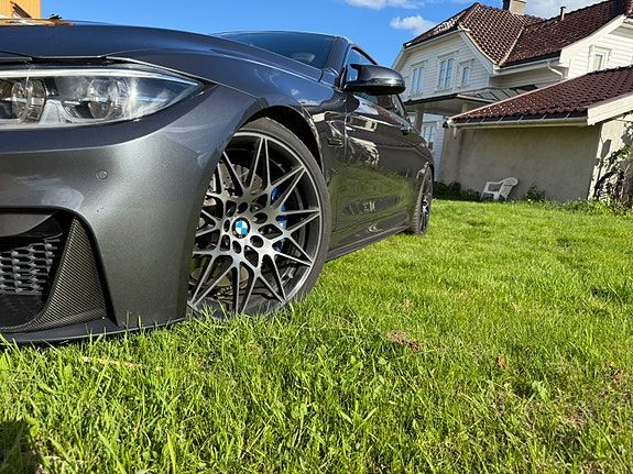 BMW M4 25 of 30