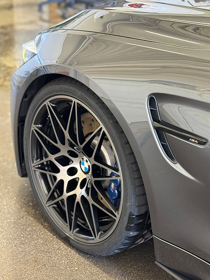 BMW M4 10 of 30