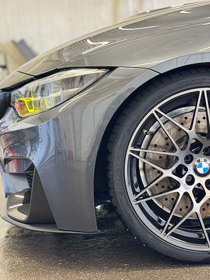 BMW M4 9 of 30