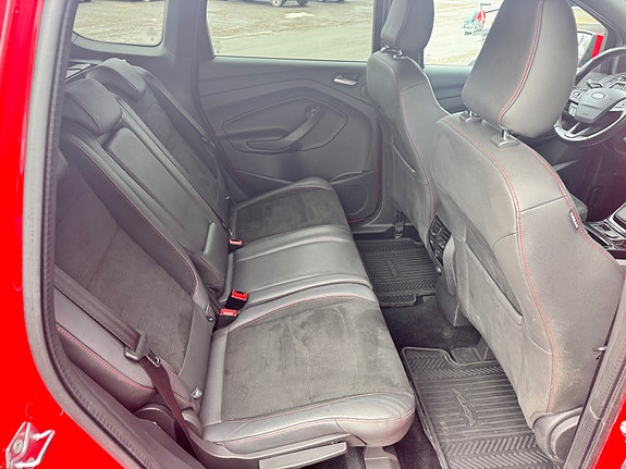 Ford Kuga 17 of 22