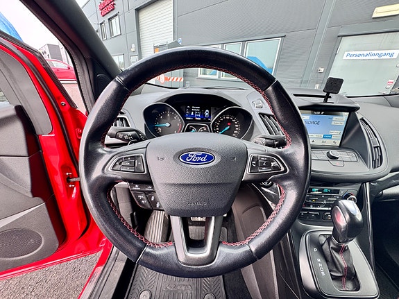 Ford Kuga 10 of 22