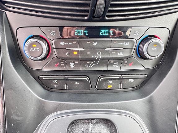 Ford Kuga 14 of 22