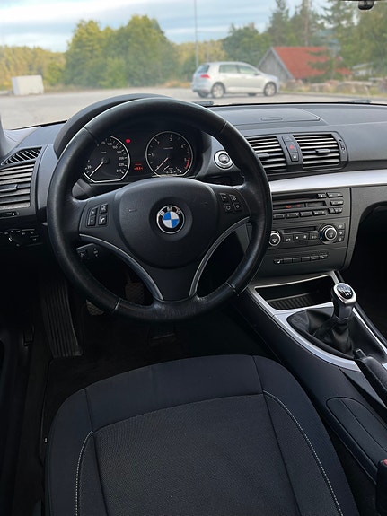BMW 118d 26 of 30